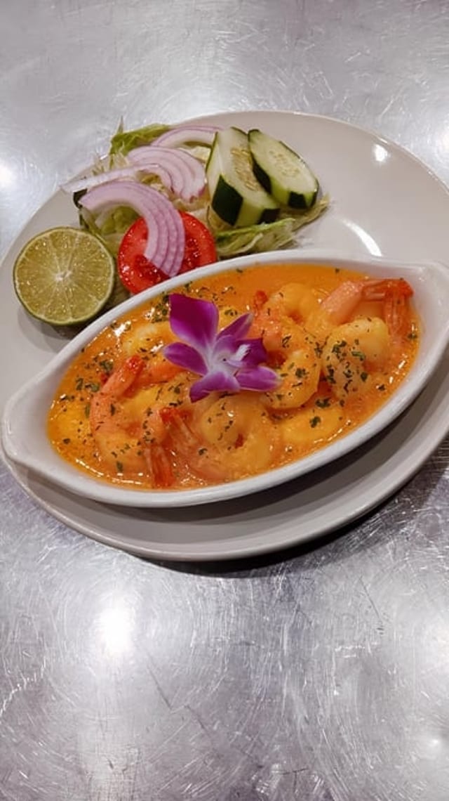 Camarones Al Ajillo.