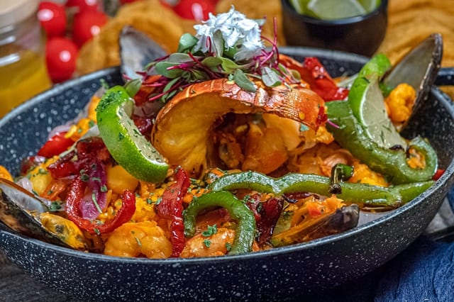 Paella Para (2) Personas.